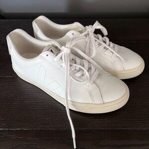 Veja sneakers